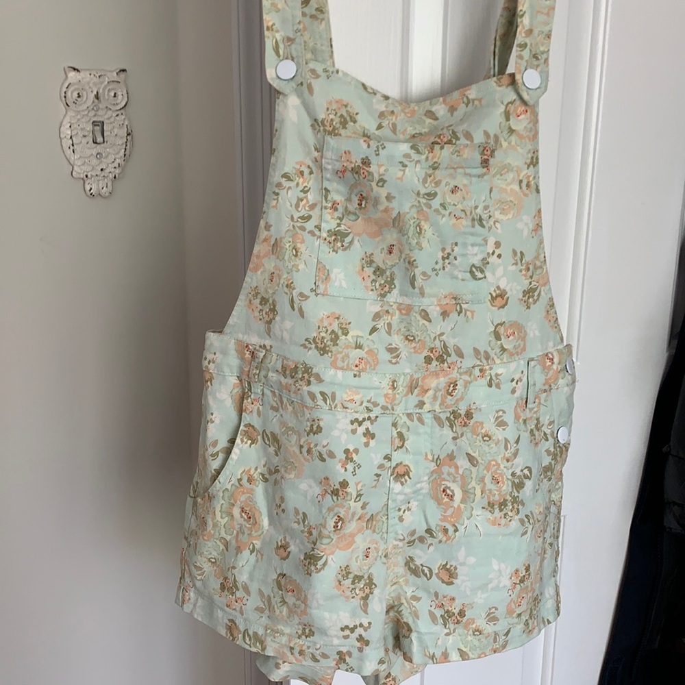 Forever 21 Floral overalls